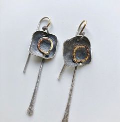 Comet loop drop earrings